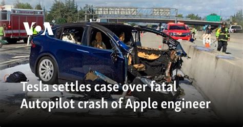 Tesla is dragging Apple into its upcoming fatal Autopilot crash .
